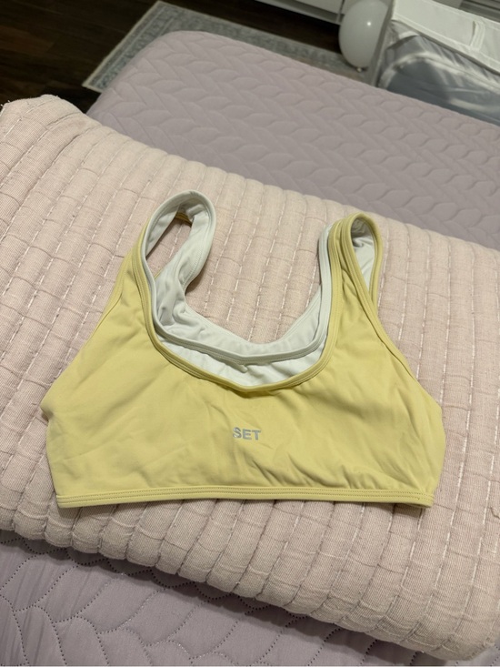 SET Active Tops - SET Active butter Yellow layered Sports Bra